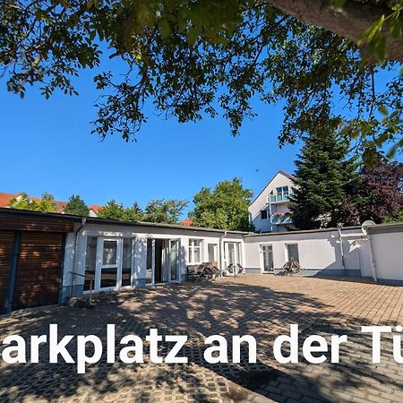 Fewo Urban Gotha-Apartment Ekhof- Am Schlosspark- Parken An Der Der Tuer- Barrierefrei, 900 Meter Zum Bahnhof - Wallbox Luaran gambar